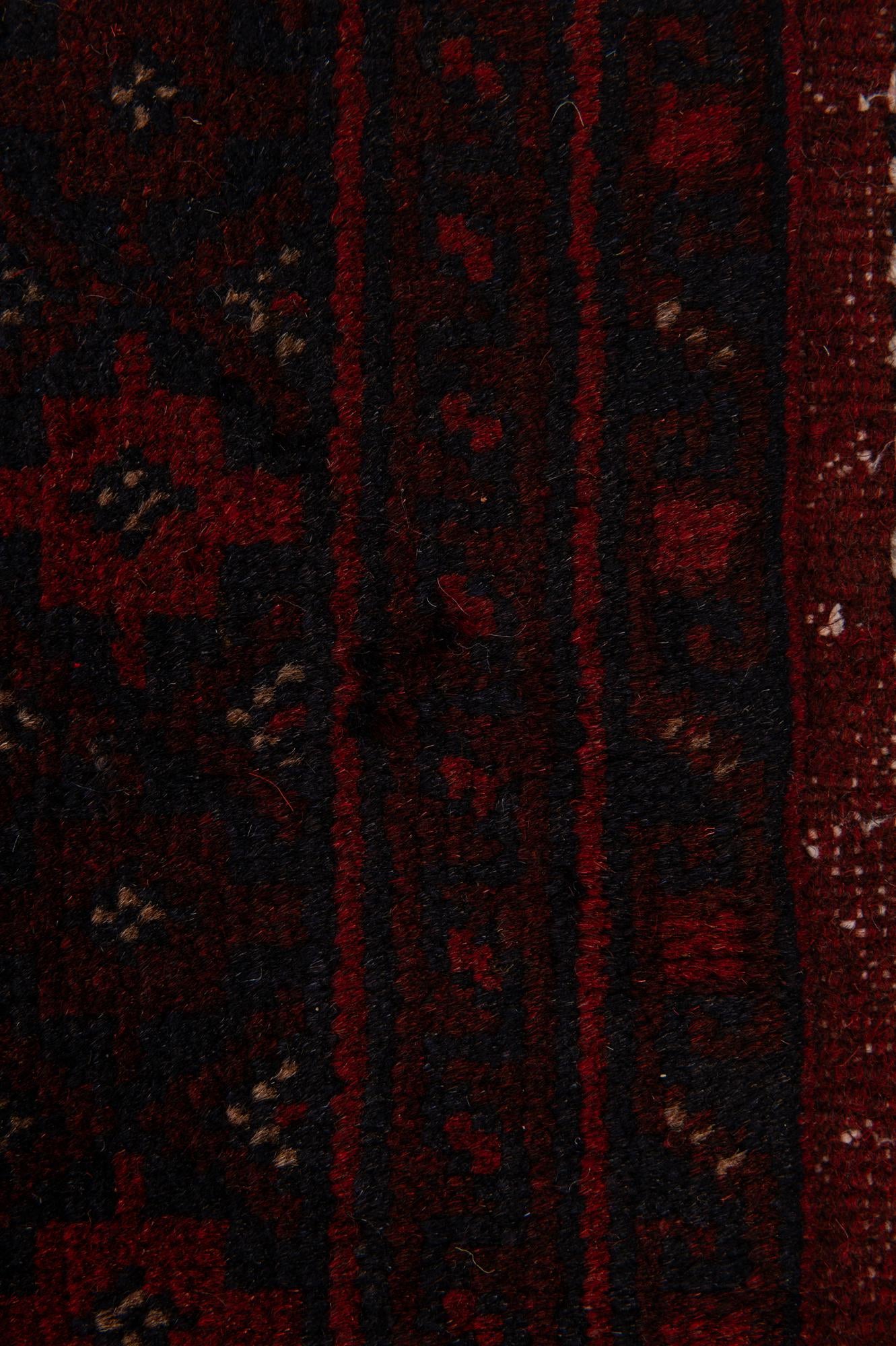 6' 11 x 9' 11 Hand Knotted Khal Mohammadi Wool Rug
