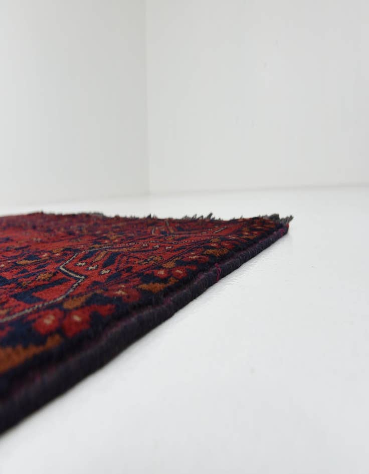 Detail image of 4' x 6' 7 Hand Knotted Khal Mohammadi Oriental Rug