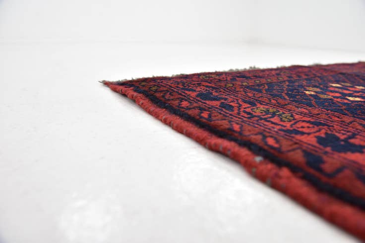 Detail image of 3' 5 x 5' Hand Knotted Khal Mohammadi Rug