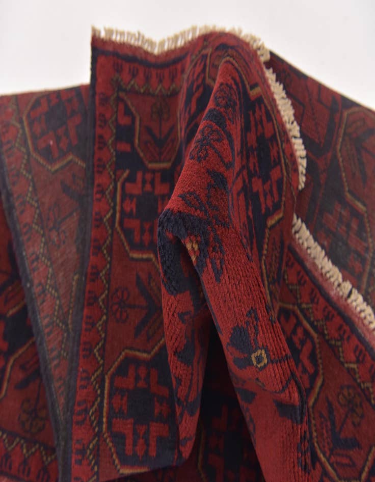 Detail image of 2' 6 x 4'  Hand Knotted Khal Mohammadi Wool Rug