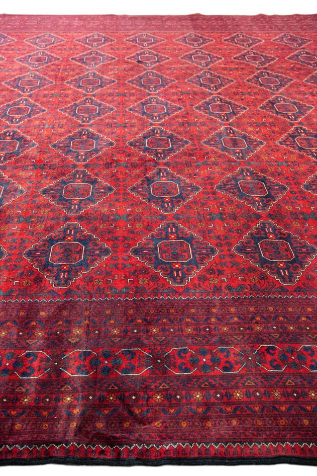 Detail image of 12' 8 x 19' 6 Hand Knotted Khal Mohammadi Wool Rug