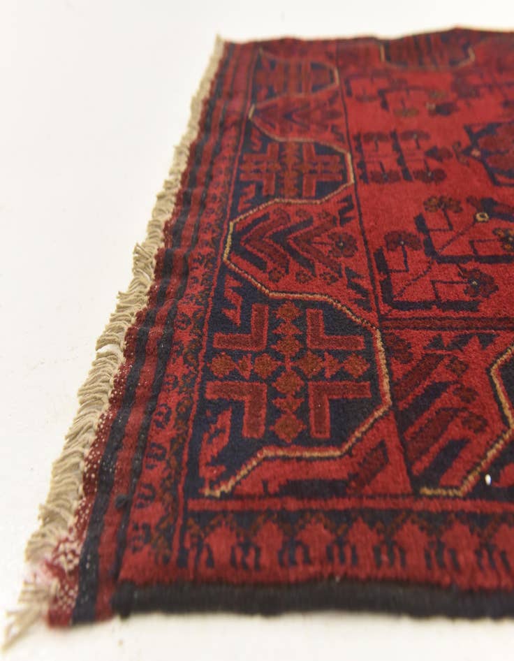 Detail image of 2' 8 x 4' 4 Hand Knotted Khal Mohammadi Wool Rug