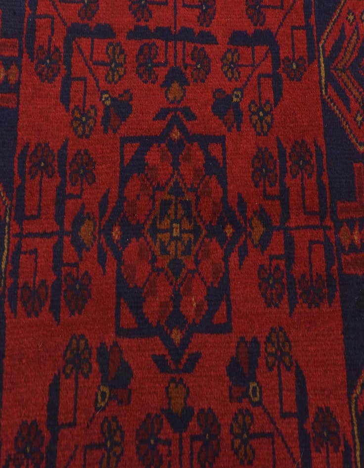 Detail image of 2' 7 x 4' 2 Hand Knotted Khal Mohammadi Wool Rug