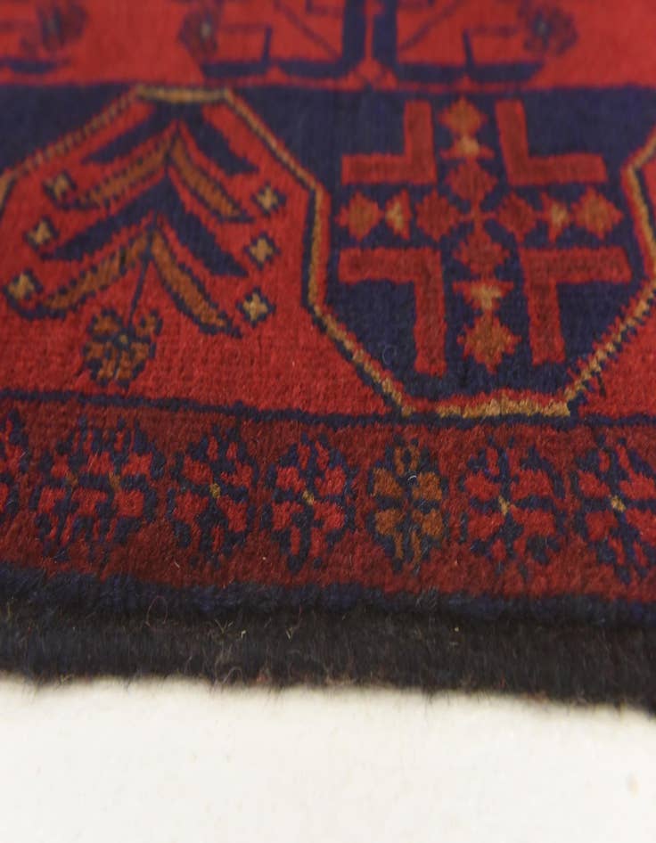 Detail image of 2' 7 x 4' 2 Hand Knotted Khal Mohammadi Wool Rug