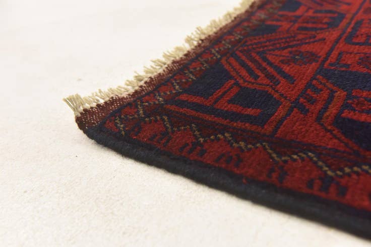 Detail image of 2' 7 x 4' 2 Hand Knotted Khal Mohammadi Wool Rug
