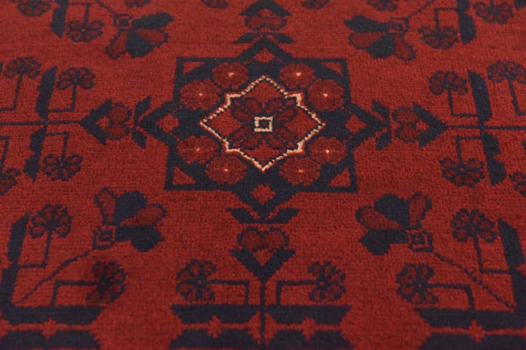 Detail image of 2' 7 x 4' 1 Hand Knotted Khal Mohammadi Wool Rug