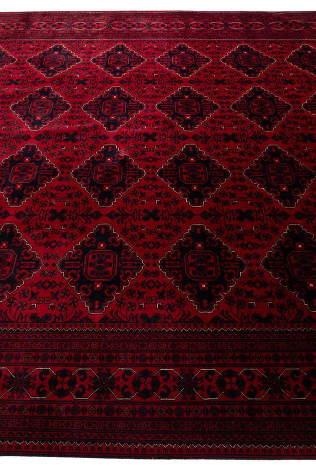 Detail image of 8' 6 x 11' 2 Hand Knotted Khal Mohammadi Wool Rug