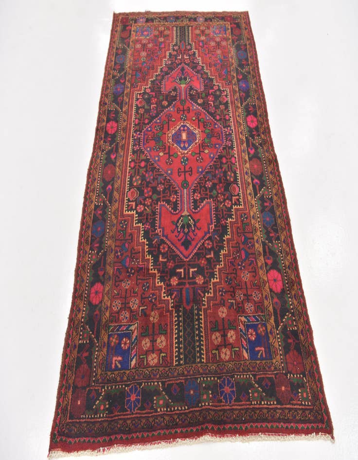 Detail image of 4' 7 x 7' 10 Hand Knotted Khamseh Persian Wool Rug