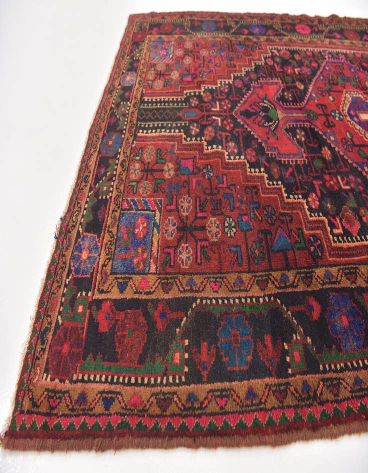 Detail image of 4' 7 x 7' 10 Hand Knotted Khamseh Persian Wool Rug