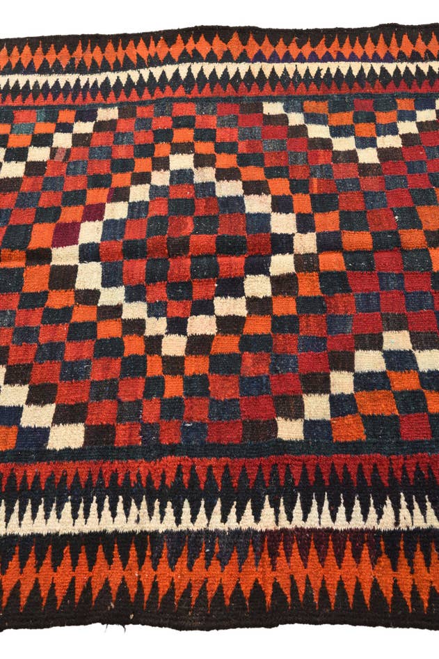 Detail image of 5' x 8' 7 Hand Woven Kilim Fars Wool Rug