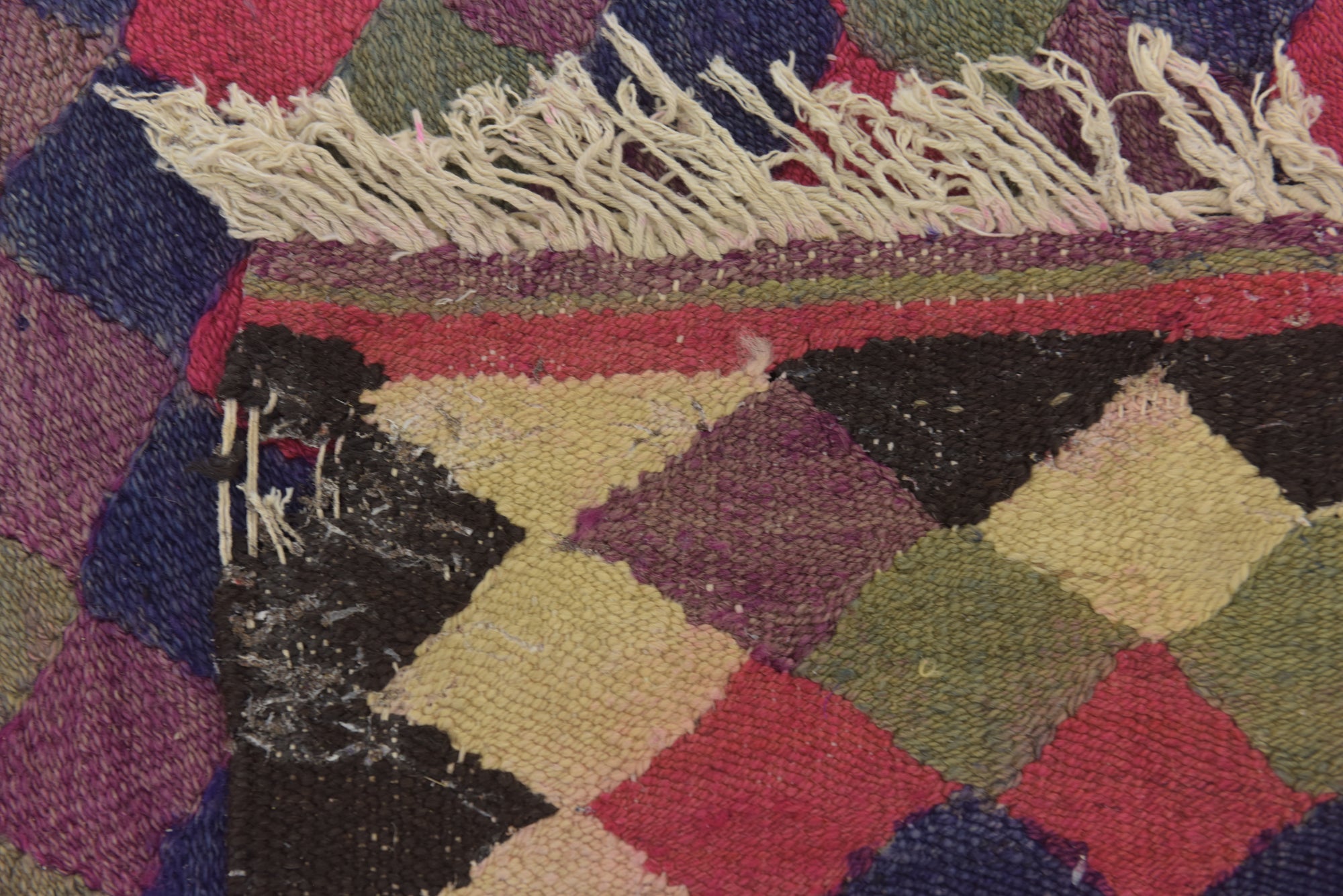 4' 6 x 8' Hand Woven Kilim Fars Wool Rug