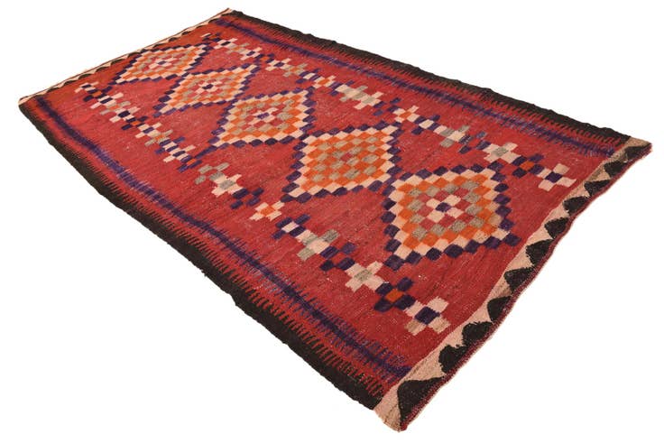 Detail image of 4' 6 x 8' 4 Hand Woven Kilim Fars Wool Rug