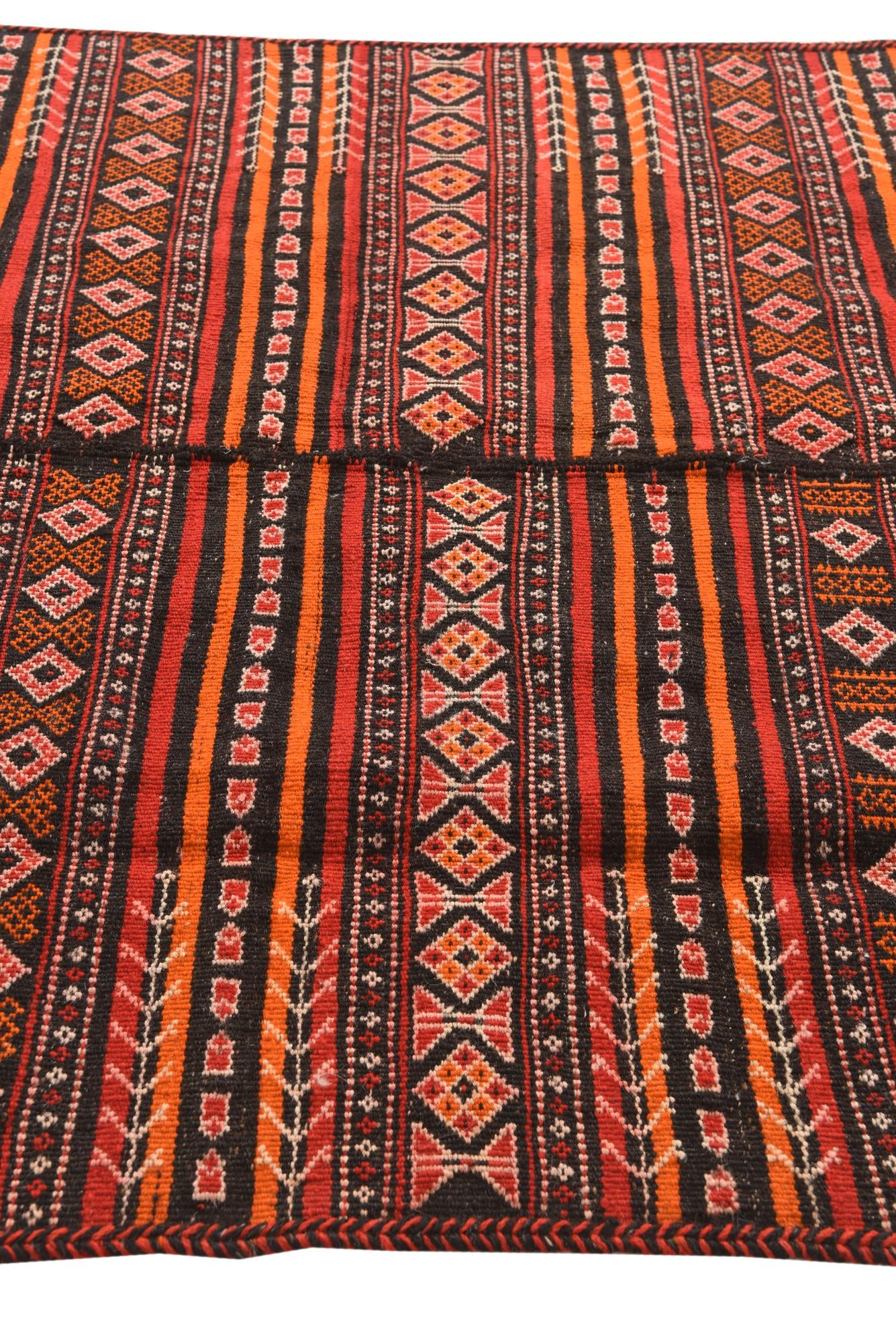 4' 9 x 9' 2 Hand Woven Kilim Fars Wool Rug