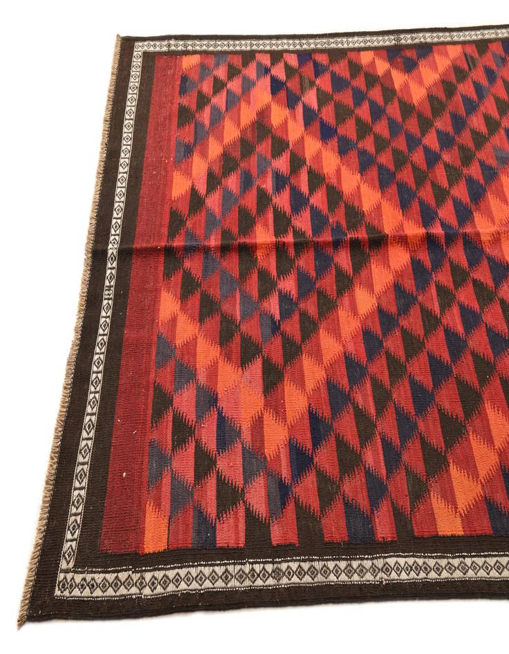 Detail image of 5' x 8' 10  Hand Woven Kilim Fars Wool Rug