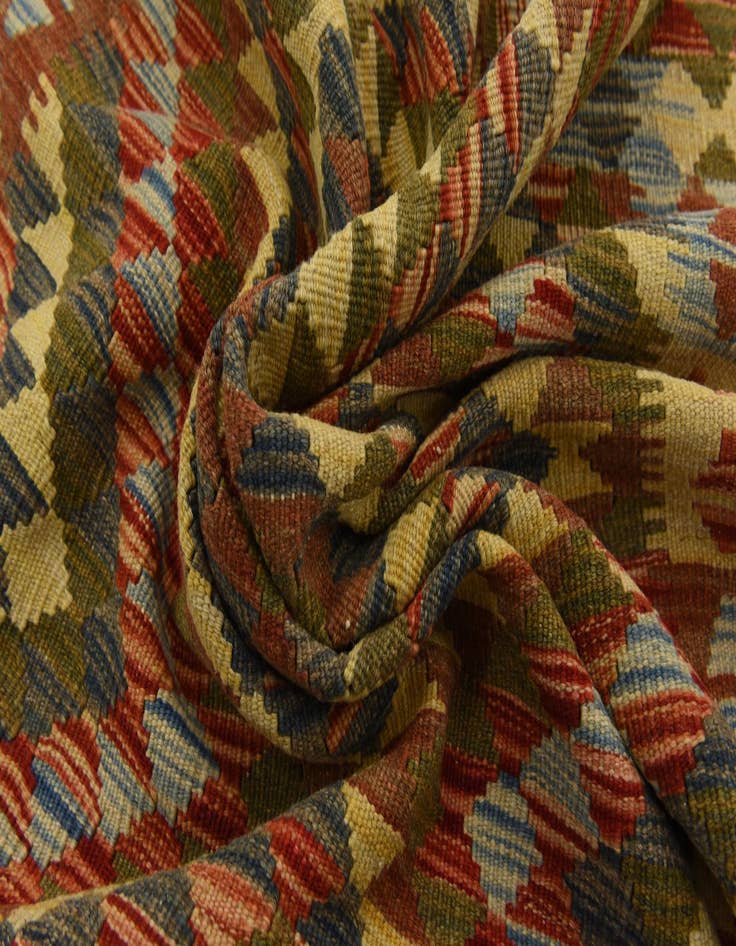 Detail image of 4' x 6' 7  Hand Woven Kilim Maymana Wool Rug