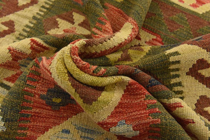 Detail image of 3' 5 x 6' 4 Hand Woven Kilim Maymana Wool Rug