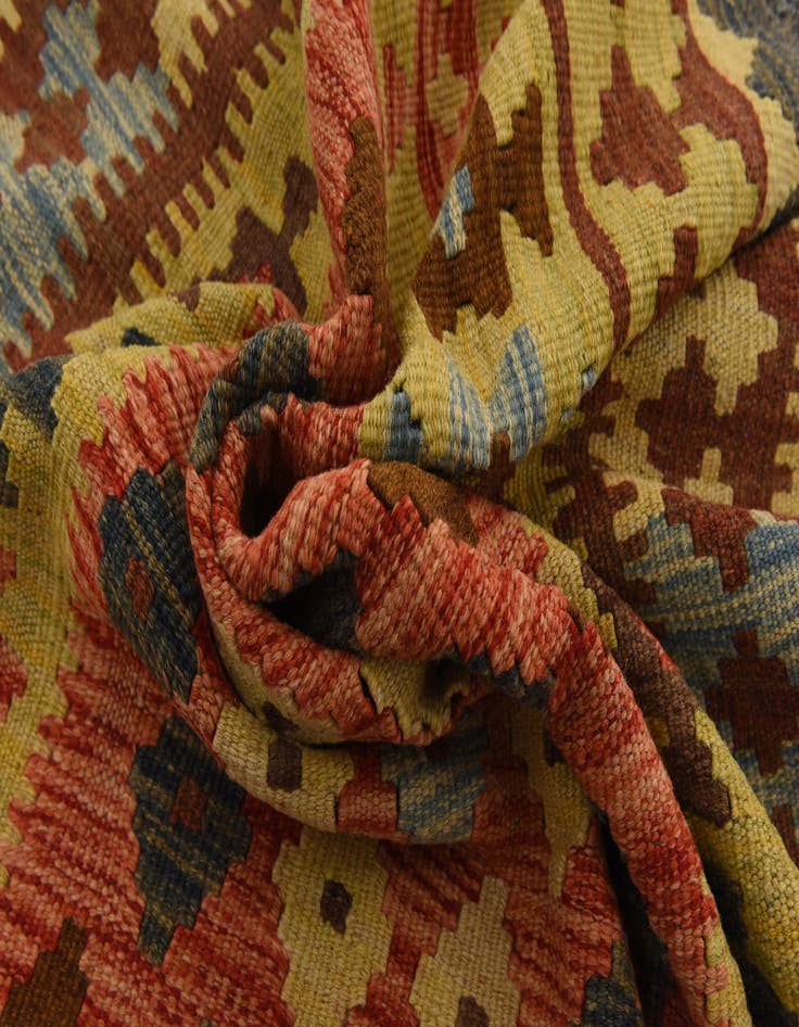 Detail image of 3' 2 x 6' 6  Hand Woven Kilim Maymana Wool Rug