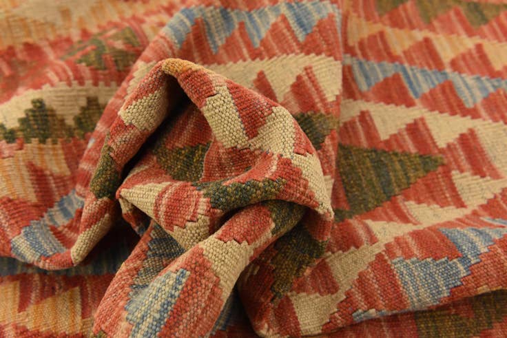 Detail image of 3' 7 x 6' 5 Hand Woven Kilim Maymana Wool Rug