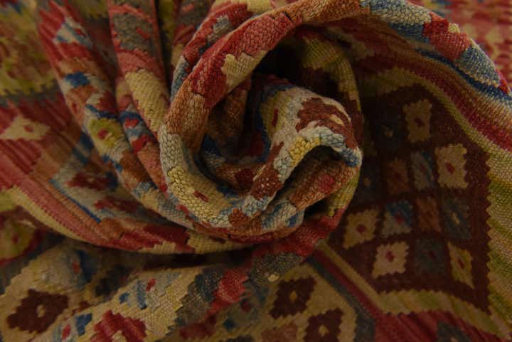4' 8 x 6' 10 Hand Woven Kilim Maymana Wool Rug