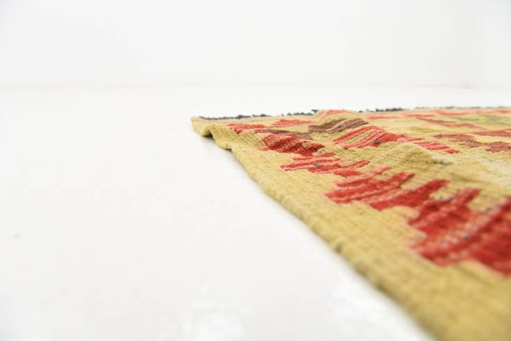 Detail image of 3' 2 x 5' Hand Woven Kilim Maymana Wool Rug