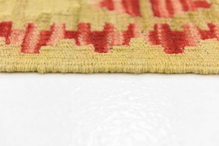 Detail image of 3' 2 x 5' Hand Woven Kilim Maymana Wool Rug