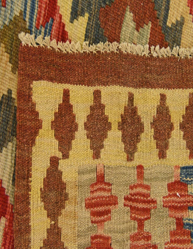 Detail image of 3' 2 x 5'  Hand Woven Kilim Maymana Wool Rug
