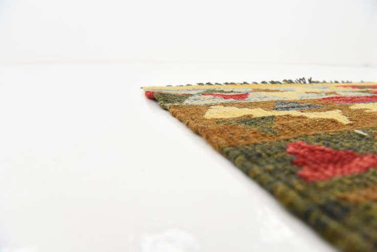 Detail image of 3' 2 x 5' Hand Woven Kilim Maymana Wool Rug