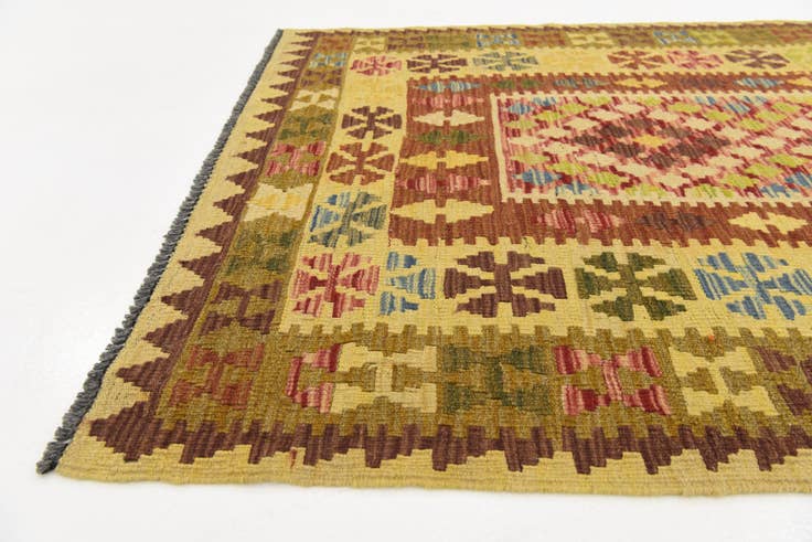 Detail image of 3' 8 x 6' 2 Hand Woven Kilim Maymana Wool Rug