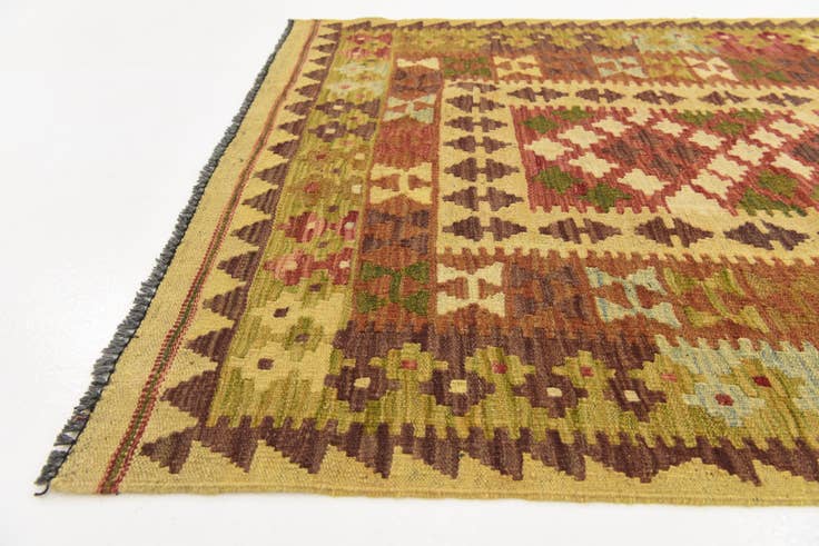 Detail image of 3' 4 x 5' 5 Hand Woven Kilim Maymana Wool Rug
