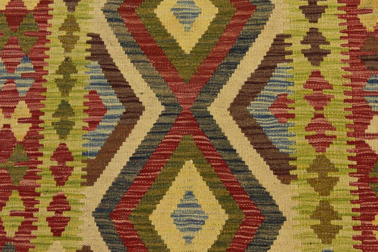 Detail image of 3' 5 x 4' 10 Hand Woven Kilim Maymana Wool Rug