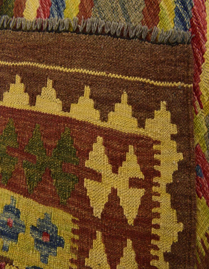 Detail image of 3' 3 x 5' 3  Hand Woven Kilim Maymana Wool Rug