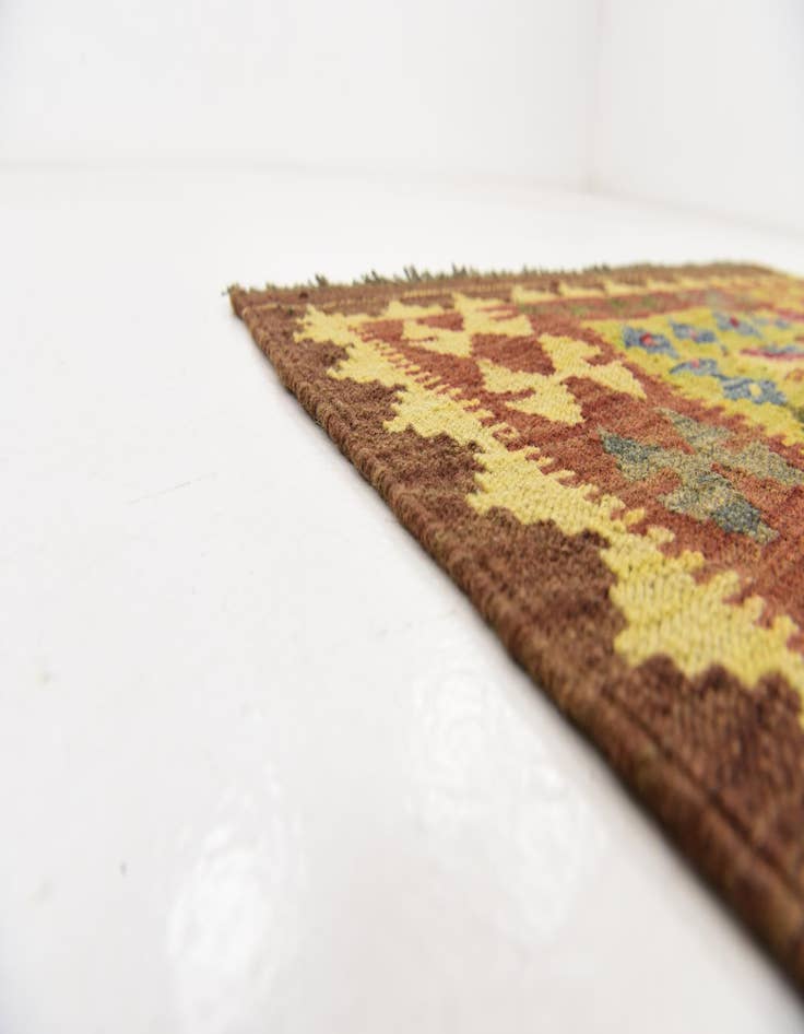Detail image of 3' 3 x 5' 3  Hand Woven Kilim Maymana Wool Rug