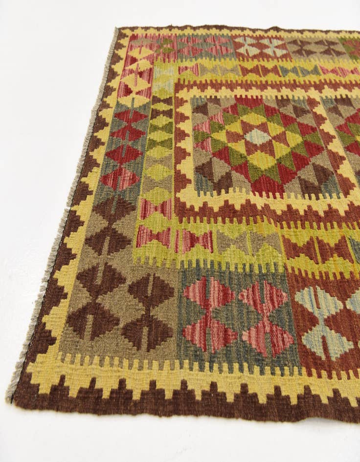Detail image of 3' 5 x 6' 5 Hand Woven Kilim Maymana Wool Rug