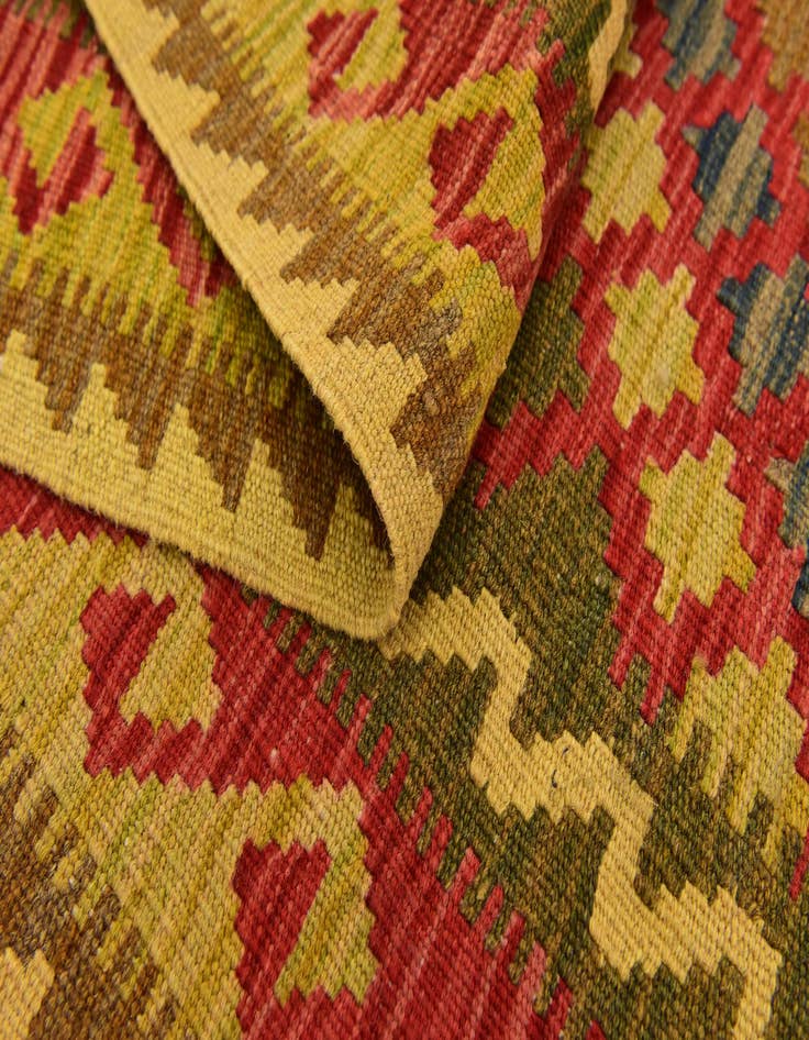 Detail image of 3' 4 x 6' 6  Hand Woven Kilim Maymana Wool Rug