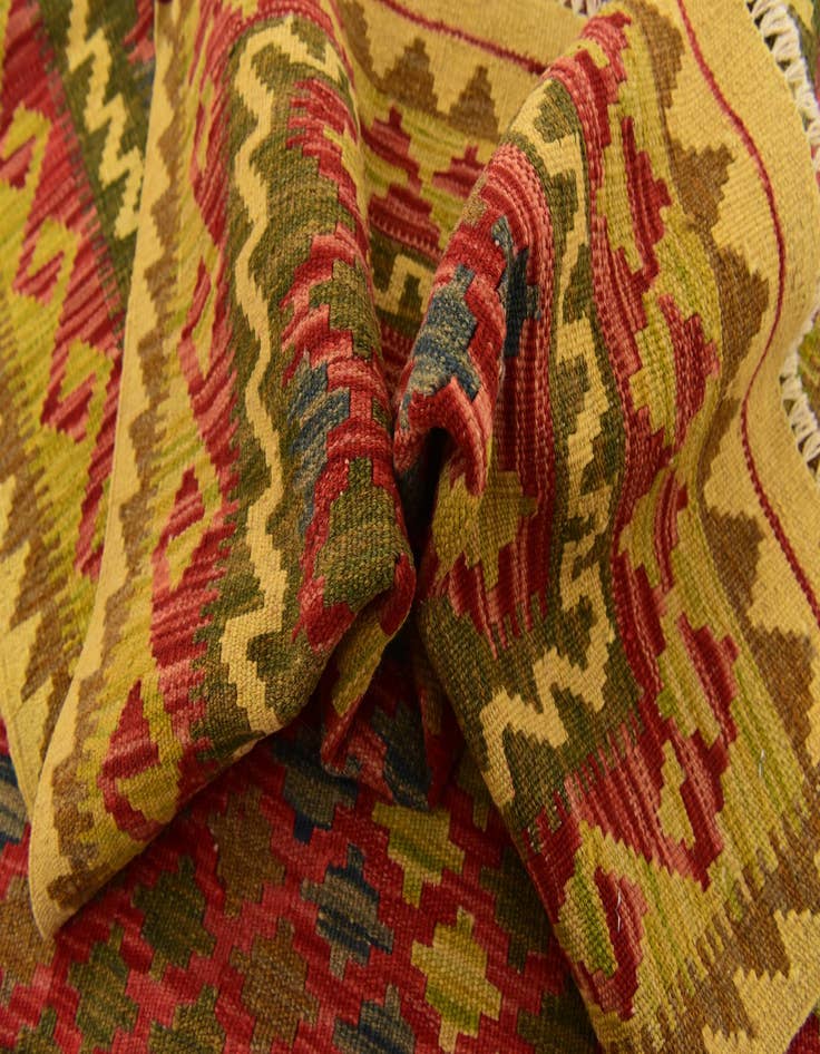 Detail image of 3' 4 x 6' 6  Hand Woven Kilim Maymana Wool Rug
