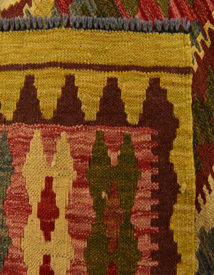 Detail image of 3' 3 x 6' 5  Hand Woven Kilim Maymana Wool Rug