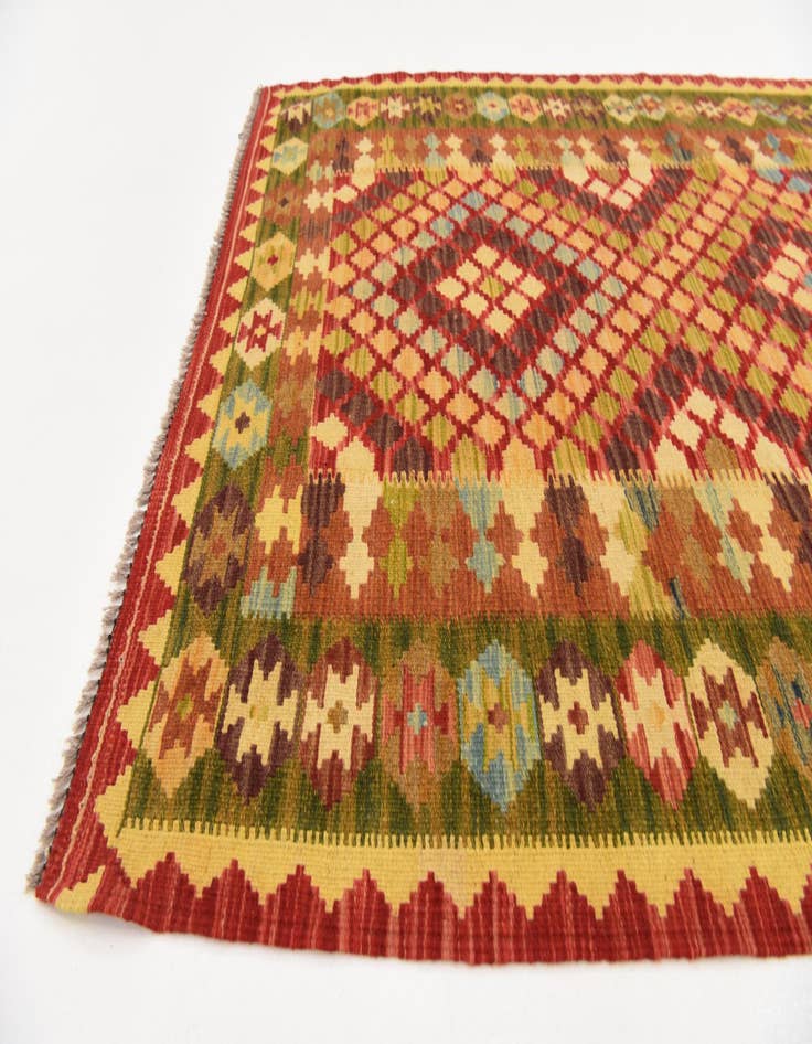 Detail image of 4' 2 x 6' 5  Hand Woven Kilim Maymana Wool Rug
