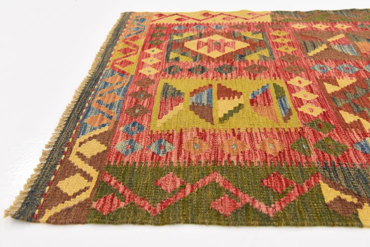 Detail image of 3' 3 x 4' 10 Hand Woven Kilim Maymana Wool Rug