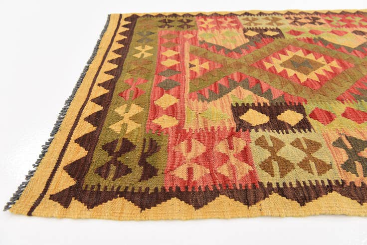 Detail image of 3' 3 x 5' Hand Woven Kilim Maymana Wool Rug