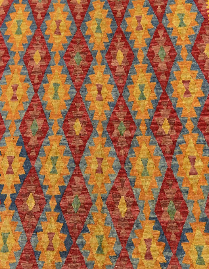 Detail image of 6' 6 x 9' 7 Hand Woven Kilim Maymana Wool Rug