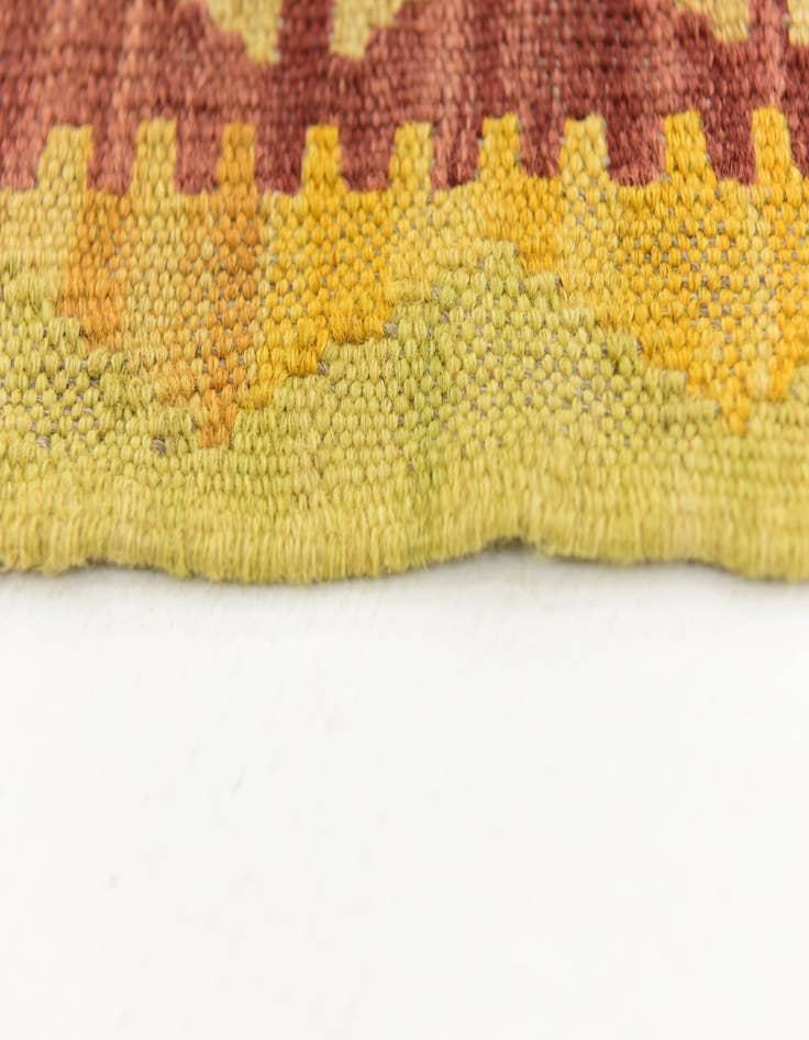 Detail image of 6' 6 x 9' 7 Hand Woven Kilim Maymana Wool Rug