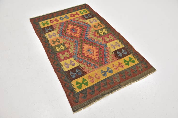 Detail image of 3' 2 x 5' Hand Woven Kilim Maymana Wool Rug