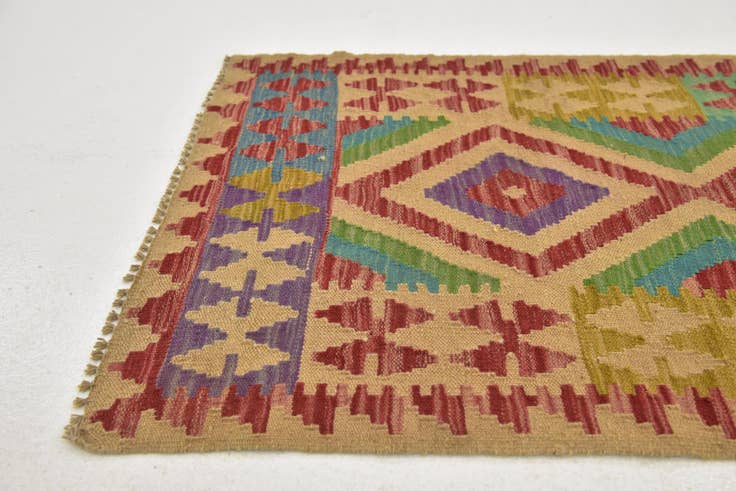 Detail image of 2' 4 x 6' 6 Hand Woven Kilim Maymana Wool Rug