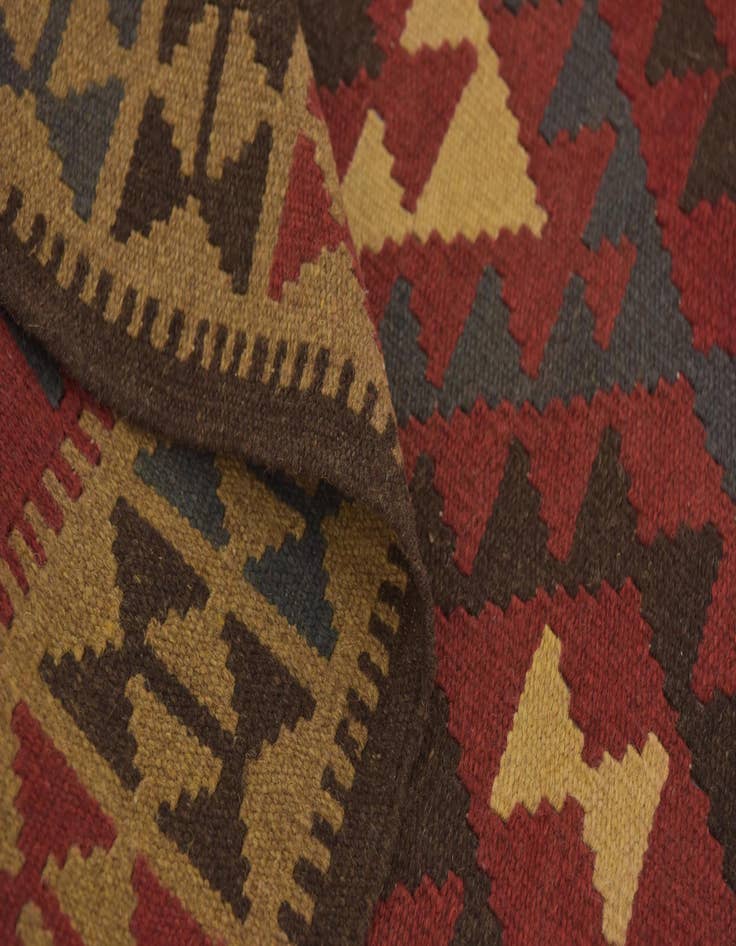 Detail image of 3' 5 x 6' 5  Hand Woven Kilim Maymana Wool Rug