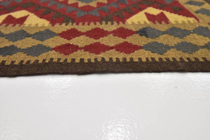 Detail image of 5' 2 x 8' 2 Hand Woven Kilim Maymana Wool Rug