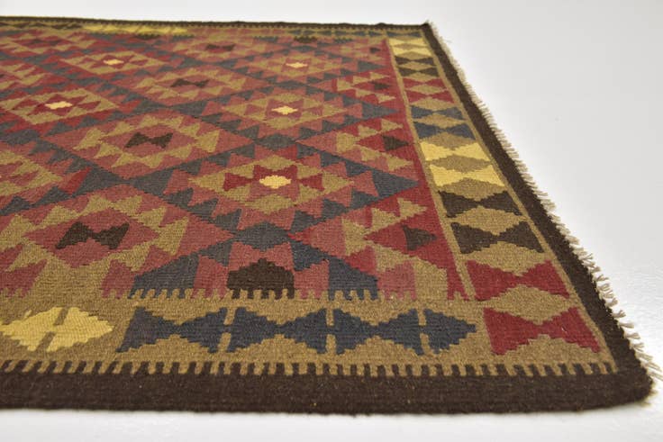 Detail image of 5' 4 x 8' Hand Woven Kilim Maymana Wool Rug