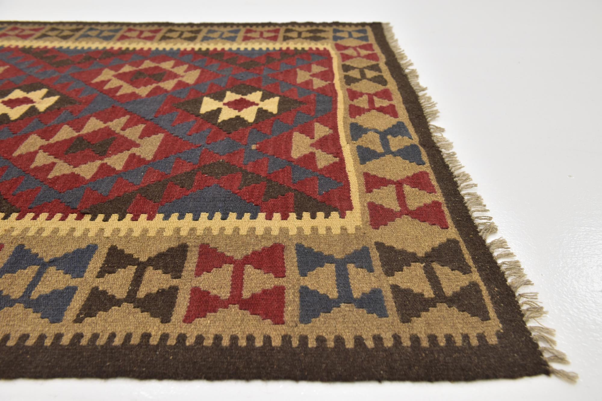 5' 2 x 8' Hand Woven Kilim Maymana Wool Rug
