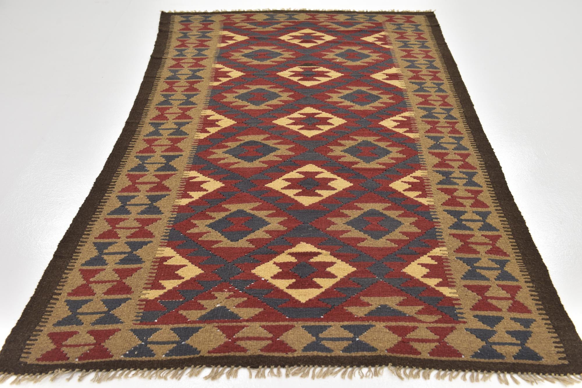 4' 9 x 8' 4 Hand Woven Kilim Maymana Wool Rug