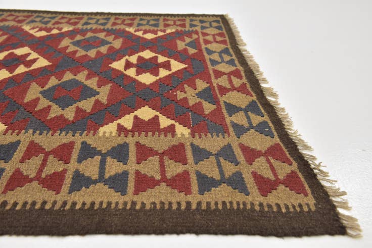 Detail image of 4' 9 x 8' 4 Hand Woven Kilim Maymana Wool Rug