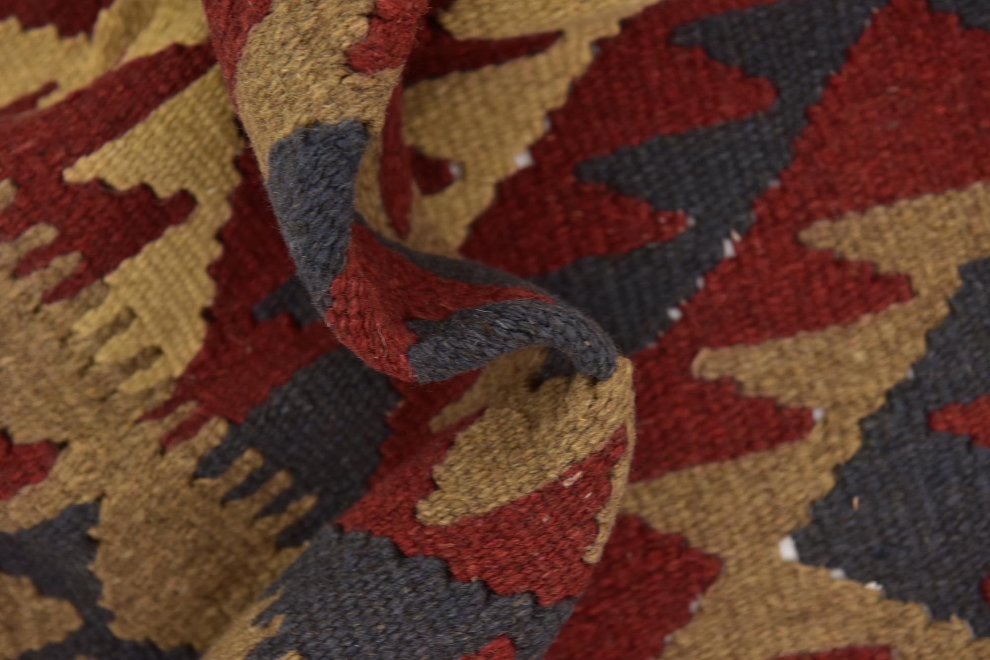 4' 9 x 8' 4 Hand Woven Kilim Maymana Wool Rug